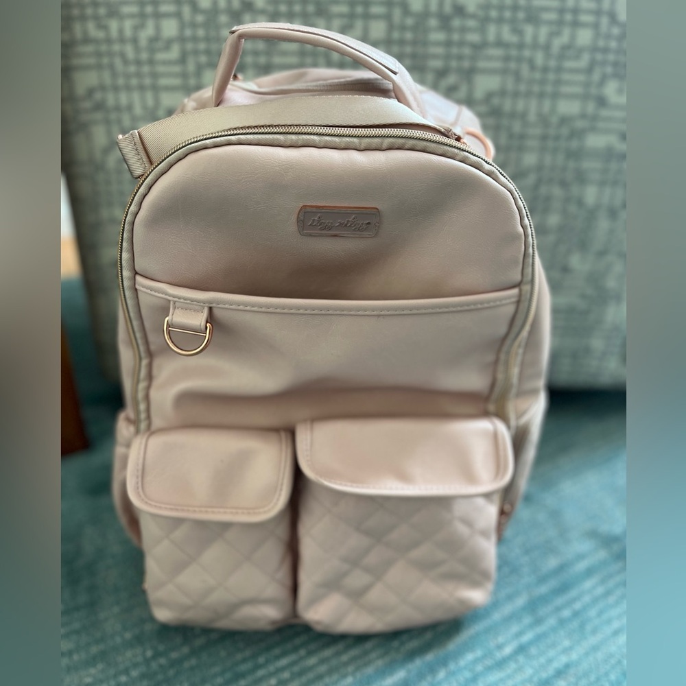 Itzy Ritzy Diaper Backpack - Picture 7 of 7